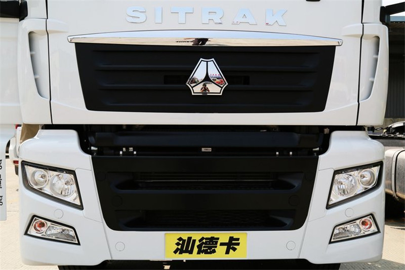 中国重汽 汕德卡SITRAK C7H重卡 440马力 6X2R 国四牵引车
