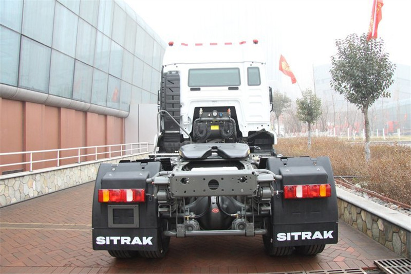 中国重汽 汕德卡SITRAK C7H重卡 400马力 4X2 国五牵引车(ZZ4186V361ME1B)