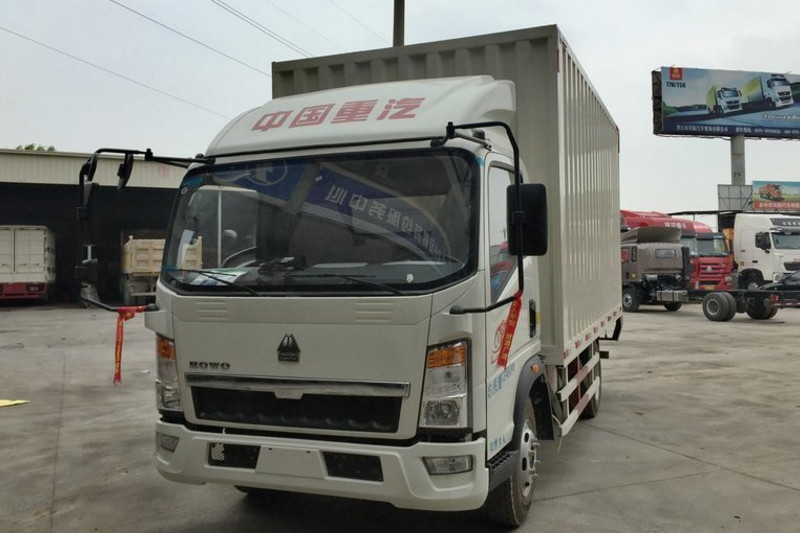 中国重汽HOWO 悍将 113马力 4.2米 4X2 国四单排厢式轻卡(ZZ5047XXYD3414D145)