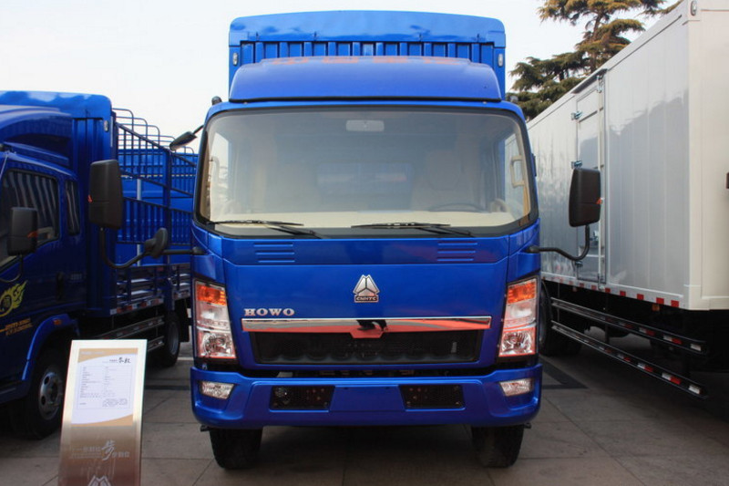 中国重汽HOWO 悍将 物流版 170马力 4.8米 4X2 国五排半厢式载货车(ZZ5087XXYG381CE183)