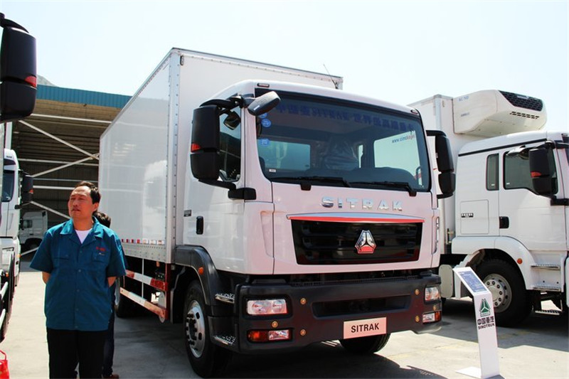 中国重汽 汕德卡SITRAK C5H重卡 240马力 8X4 8.6米 国四栏板载货车(ZZ1316M386GD1)