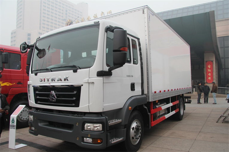 中国重汽 汕德卡SITRAK C5H中卡 180马力 4X2 7.9米 国四厢式载货车(ZZ5166XXYK561GD1)