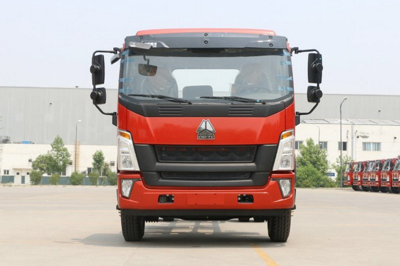 中国重汽HOWO G5X中卡 210马力 6.2米 4X2 国五厢式载货车底盘(ZZ5167XXYG471DE1A)