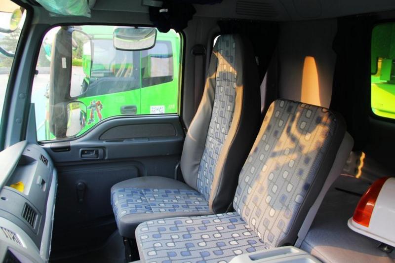 福田 欧曼ETX 9系重卡 350马力 6X4 国五5.6米LNG自卸车(BJ3253DLPCE-XA)