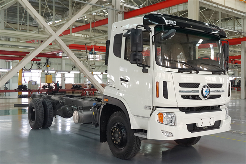 重汽王牌 W5D-M中卡 180马力 4X2 6.8米 国四仓栅式载货车(CDW5161CCYA1N4L)