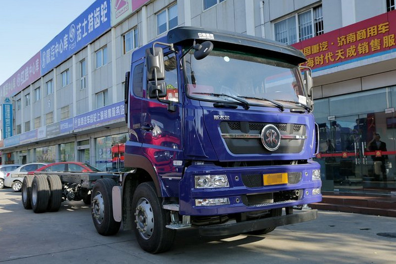 中国重汽 斯太尔DM5G重卡 340马力 8X4 9.6米 国五 栏板载货车(半高顶)(ZZ1313N466GE1)