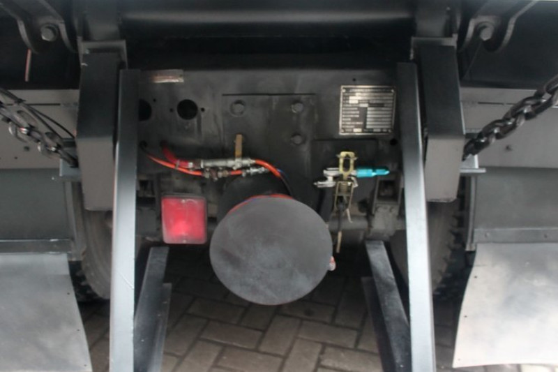 上汽红岩 金刚重卡 310马力 6X4 5.6米 国四 自卸车(U型渣土车)(CQ3255TRG384)