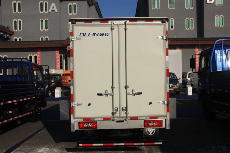 福田 奥铃TX 103马力 汽油/CNG 2.7米 4X2 国四双排厢式轻卡(BJ5031XXY-CA)