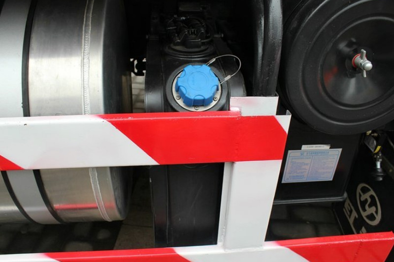 上汽红岩 金刚重卡 310马力 6X4 5.6米 国四 自卸车(CQ3255TRG384)