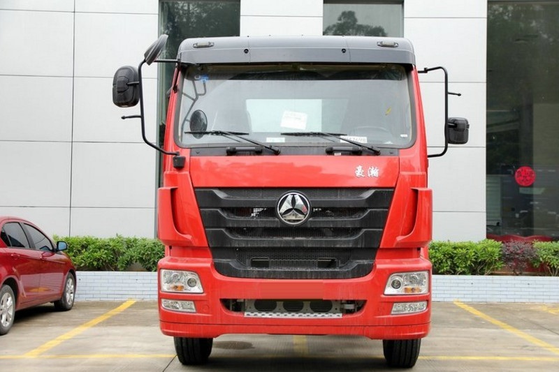 中国重汽 豪瀚J7B重卡 340马力 4X2 国四牵引车(ZZ4185N3516D1)