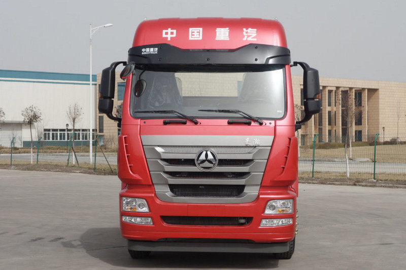 中国重汽 豪瀚J7B重卡 380马力 6X4 国五LNG牵引车(ZZ4255N3846E1C)