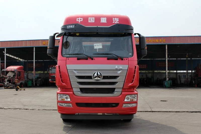 中国重汽 豪瀚J7B重卡 380马力 6X4 国四危险品牵引车(ZZ4255N3246D1W)