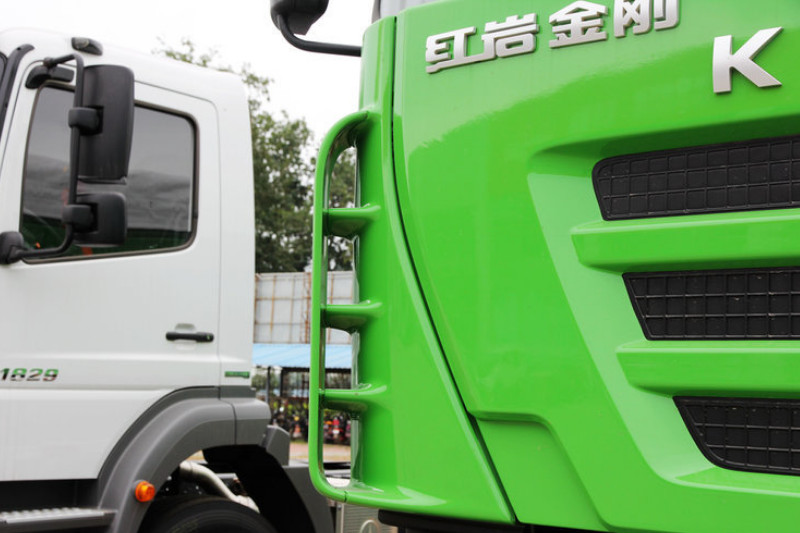 上汽红岩 新金刚重卡 336马力 6X4 5.6米 国四 自卸车(U型斗新型渣土车)(CQ3255HTG384)