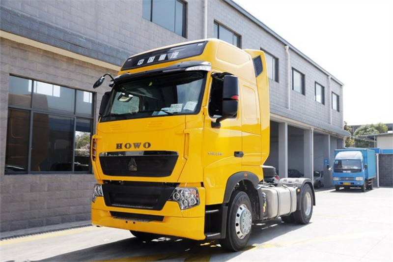 中国重汽 HOWO T7H重卡 480马力 6X4 国五牵引车(ZZ4257V324HE1B)