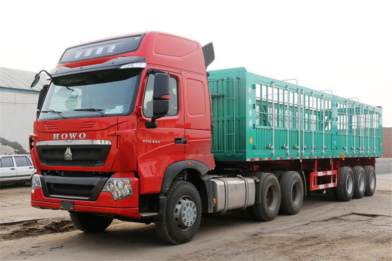 中国重汽 HOWO T7H重卡 440马力 6X4 国四牵引车(MCY11双后桥)(高顶)(ZZ4257V324HD1B)