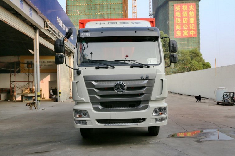 中国重汽 豪瀚J5G中卡 180马力 4X2 7.8米 国五厢式载货车(ZZ5165XXYG5613E1B)