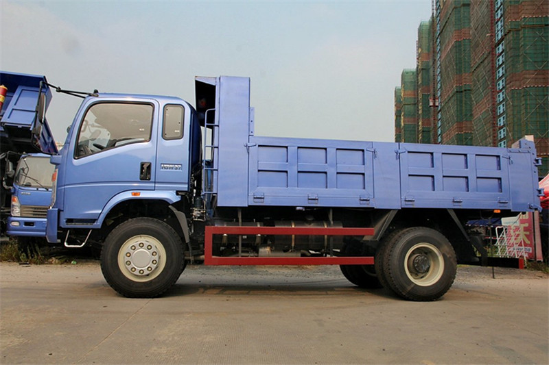 中国重汽 豪曼 130马力 4.2米 国四自卸车(ZZ3108F18DB0)