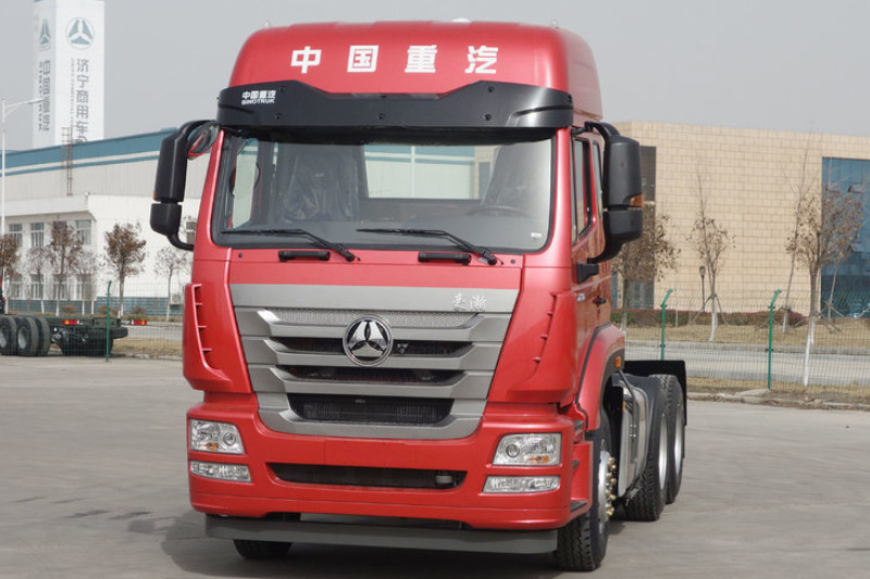 中国重汽 豪瀚J7G重卡 430马力 6X4 国五CNG牵引车(ZZ4255N3847E1CW)