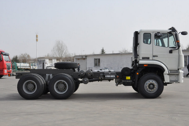 中国重汽 豪瀚J7B 380马力 6X4 国四自卸车底盘(ZZ3255N4946D1)