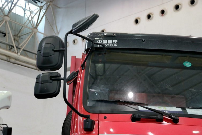 中国重汽 豪瀚J5G 310马力 8X4 7.3米 国四自卸车(ZZ3315N3563D1)