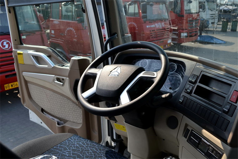 中国重汽 HOWO T5G重卡 350马力 6X4 国四牵引车(NVS7)(ZZ4257N324GD1)
