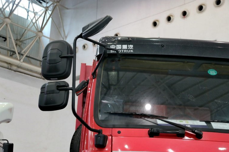 中国重汽 豪瀚J5G 复合版 350马力 8X4 6.8米 国五自卸车(ZZ3315N3063E1)