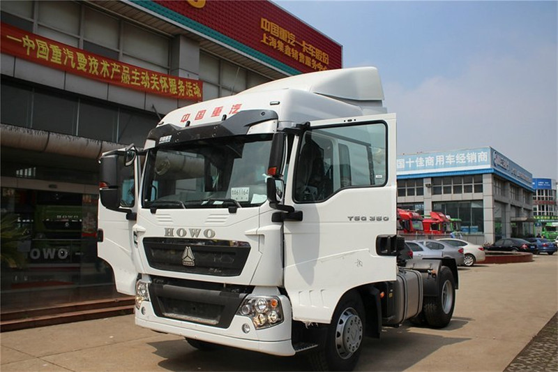 中国重汽 HOWO T5G重卡 340马力 6X4 国四牵引车(ZZ4257N324GE1)