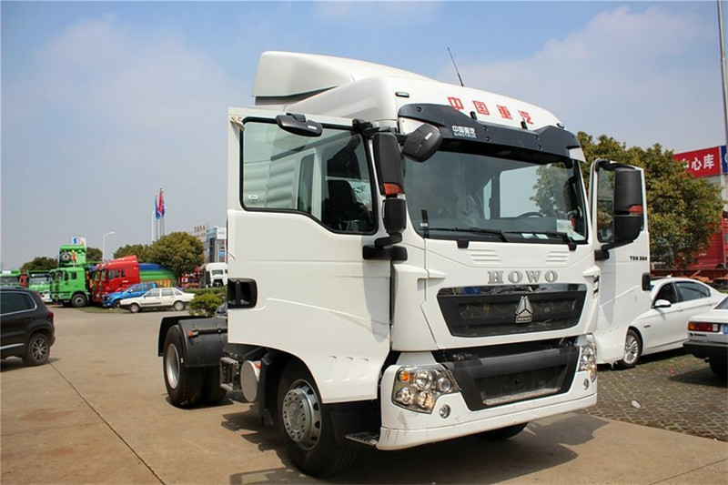 中国重汽 HOWO T5G重卡 340马力 6X4 国四牵引车(ZZ4257N324GE1)
