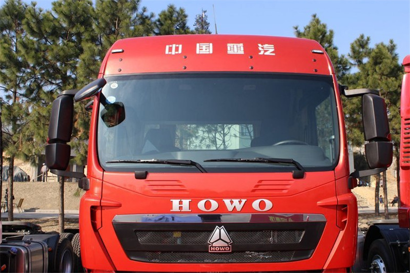 中国重汽 HOWO T5G重卡 轻量化版 350马力 6X2 国四牵引车(ZZ4257N25CGD1)