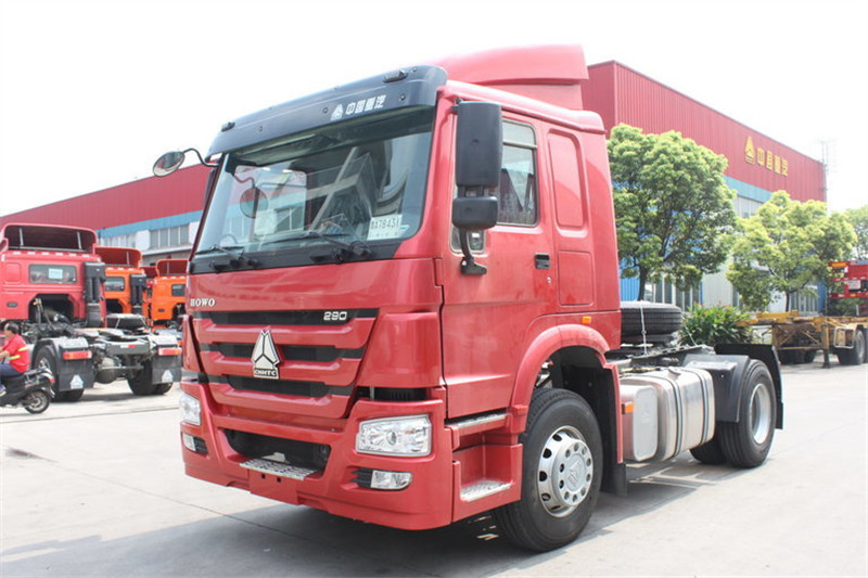 中国重汽 HOWO重卡 340马力 4X2 国四牵引车(ZZ4187N3617D1B)