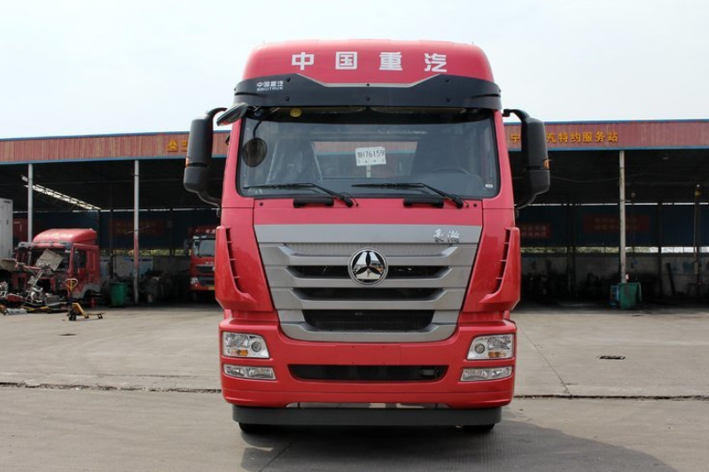 中国重汽 豪瀚J7G重卡 400马力 6X4 国五CNG牵引车(ZZ4255N3847E1C)