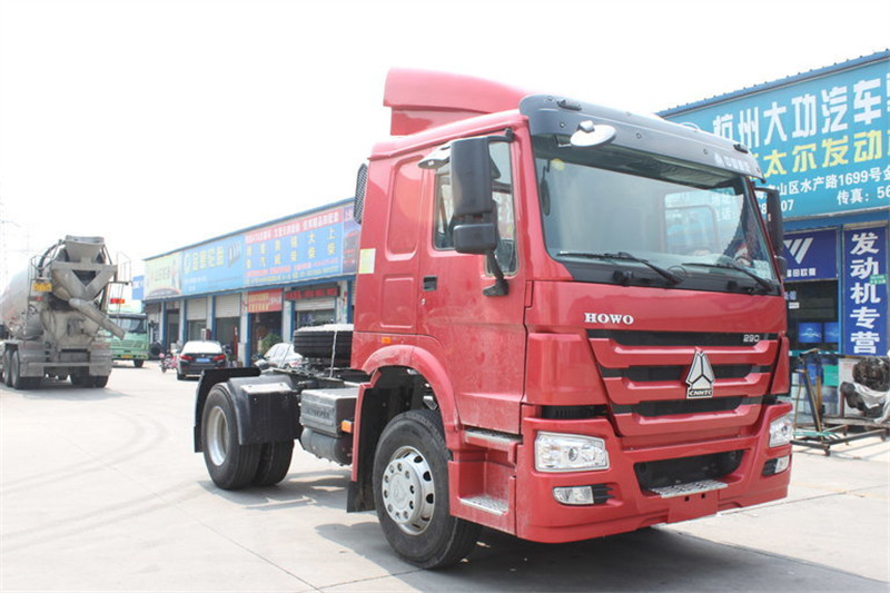 中国重汽 HOWO重卡 340马力 6X4 国四危险品牵引车(ZZ4257N3247D1W)