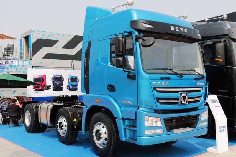 徐工 漢风G5重卡 310马力 6X2 国五 牵引车(NXG4250D5NB)