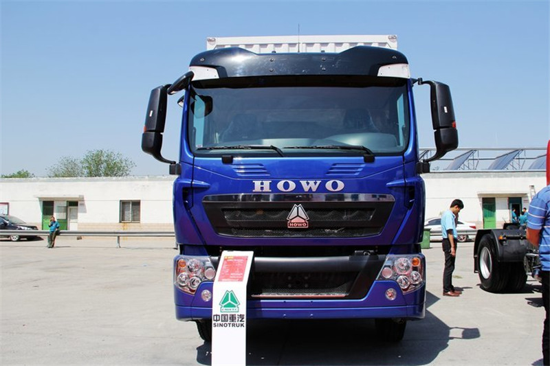中国重汽 HOWO T5G中卡 180马力 4X2 7.9米 国五厢式载货车(ZZ5167XXYK561GE1)