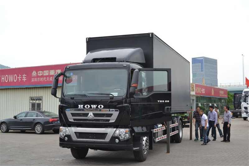 中国重汽 HOWO T5G重卡 280马力 4X2 9.9米 国五厢式载货车(ZZ5187XXYN711GE1)