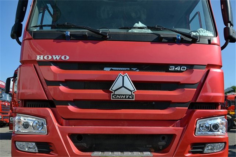 中国重汽 HOWO重卡 340马力 8X4 国四平板自卸车(HCL3317ZZN38P7L4)