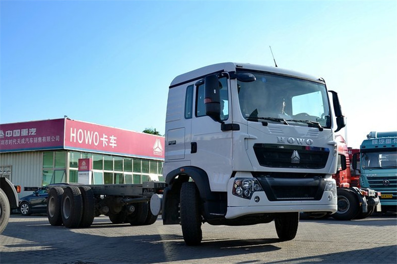 中国重汽 HOWO T5G重卡 280马力 6X4 9.5米 国四载货车(ZZ1257M584GD1)