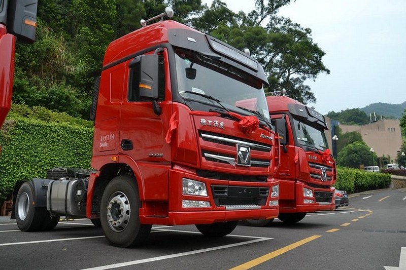 徐工 漢风G7重卡 375马力 4X2 国五 牵引车(NXG4180D5WA)