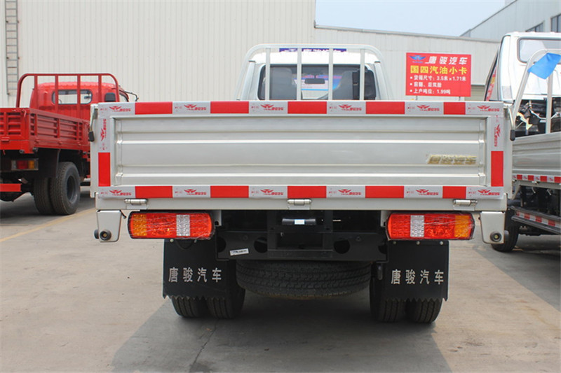 唐骏欧铃 小宝马 88马力 4X2 汽油/CNG 3.1米 国五单排栏板微卡(ZB1024ADC3V)