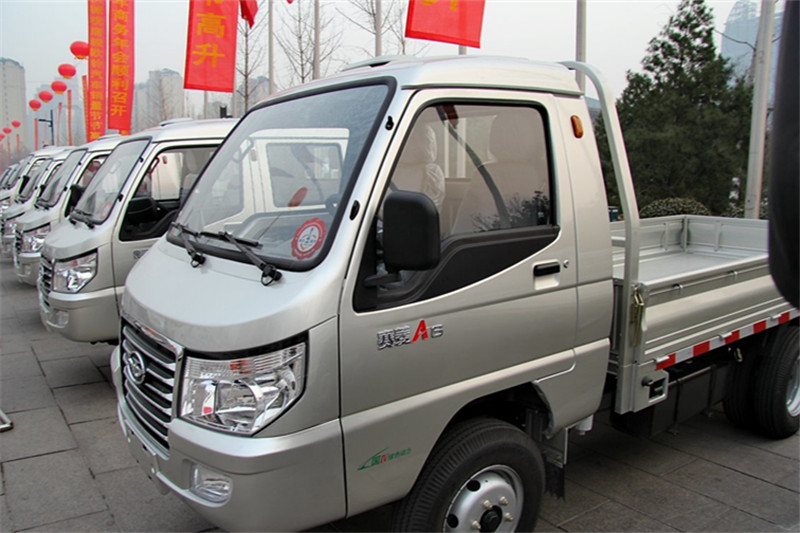 唐骏欧铃 赛菱A6 1.8L 68马力 柴油 3.2米 国四单排栏板微卡(ZB1020ADC0F)