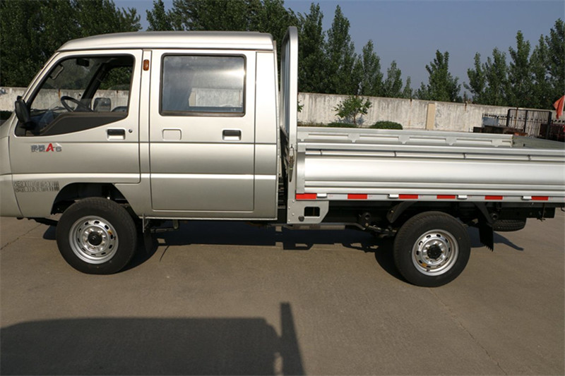 唐骏欧铃 赛菱A6 1.8L 68马力 柴油 2.6米 国四双排栏板微卡(ZB1020ASC3F)