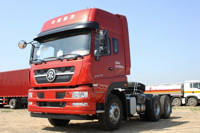 中国重汽 斯太尔D7B重卡 380马力 6X4 国五 牵引车(高顶)(ZZ4253N3241E1BN)