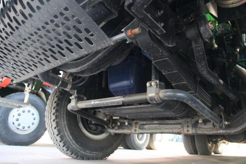 福田 欧曼GTL 6系重卡 310马力 8X4 国四7.4米自卸车(BJ3319DMPKC-XC)