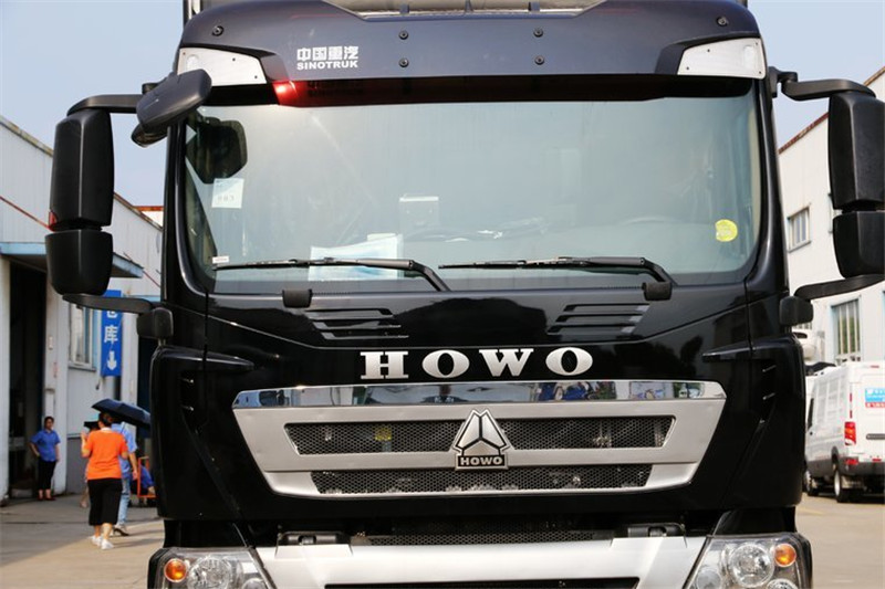 中国重汽 HOWO T5G 240马力 4X2 国五冷藏车(ZZ5167XXYM561GE1)