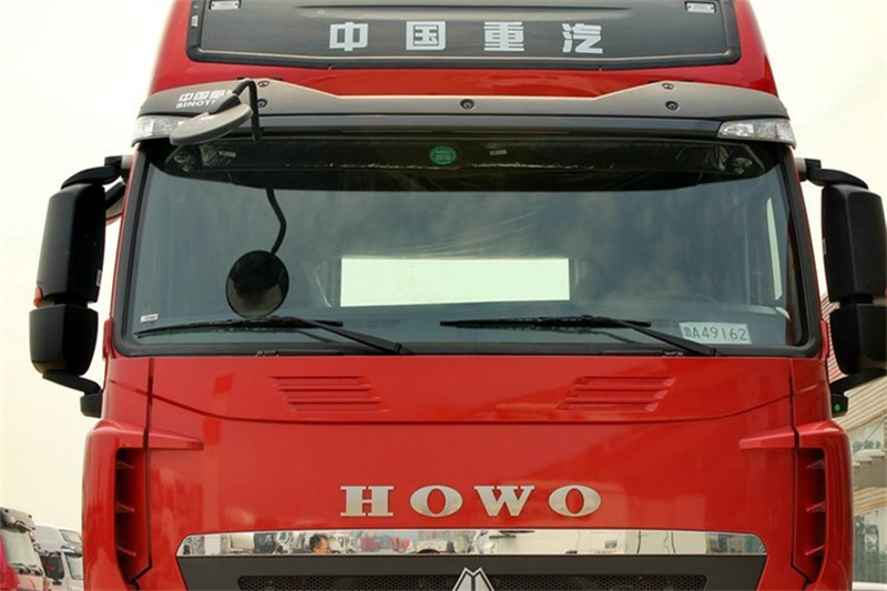 中国重汽 HOWO T7H重卡 540马力 6X4 国四牵引车(ZZ4257V324HD1B)