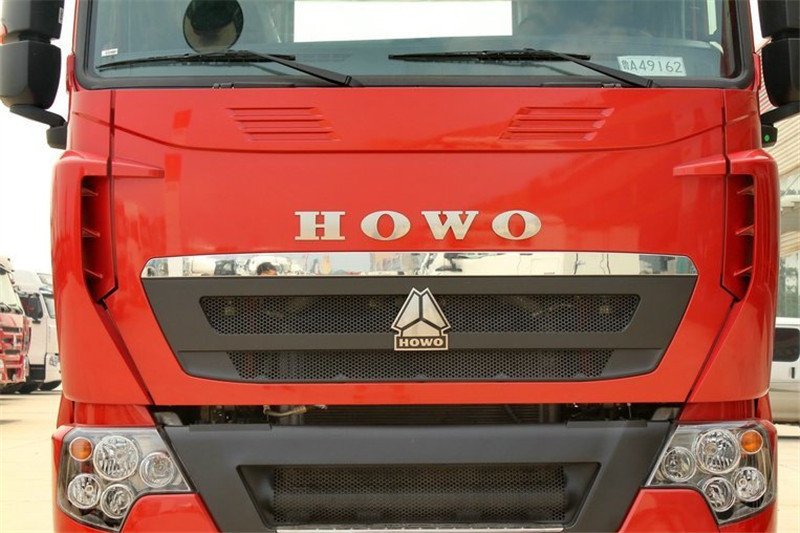 中国重汽 HOWO T7H重卡 540马力 6X4 国四牵引车(ZZ4257V324HD1B)