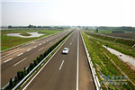 湖北：汉阳至蔡甸高速7座以下（含7座）客车将免费通行两年