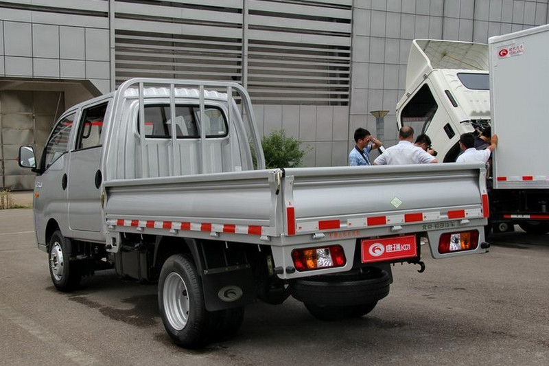 时代汽车 康瑞KQ1 129马力 2.7米 国四 双排栏板轻卡(BJ1036V4AV5-K1)