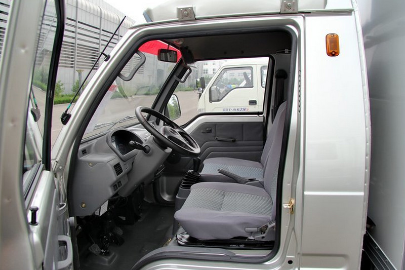时代汽车 驭菱VQ2 82马力 汽油/CNG 3.3米 国五 单排厢式微卡(BJ5032XXY-N4)
