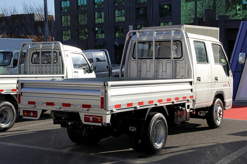 时代汽车 驭菱VQ5 1.5L 112马力 汽油 3.1米 国五 双排栏板微卡(BJ1036V4AV4-AB)